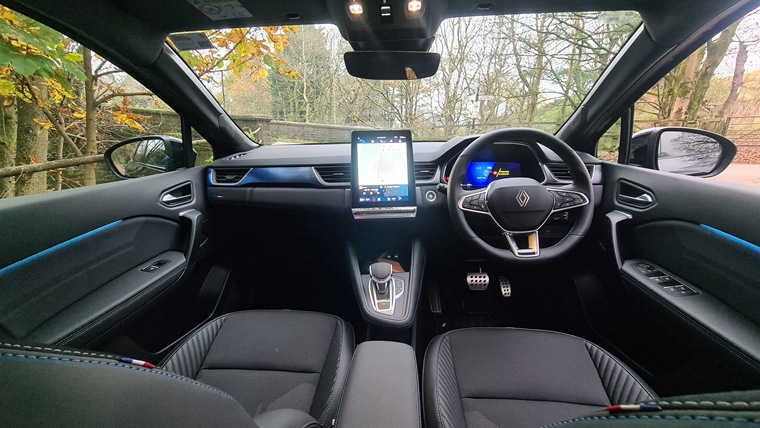 Renault Symbioz interior front cabin