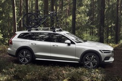 Volvo V60 Cross Country aims to make estates rugged again: Pricing and specs revealed