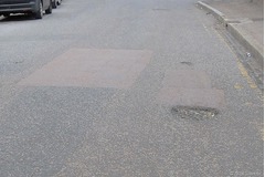 Government announces &pound;6bn road repair investment