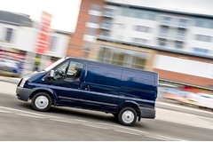 &lsquo;Crash for cash&rsquo; fraudsters are targeting van drivers