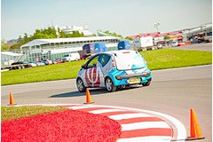 New electric car tech achieves 1,000 mile range