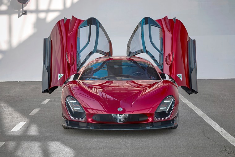 Alfa reveals stunning new 33 Stradale supercar