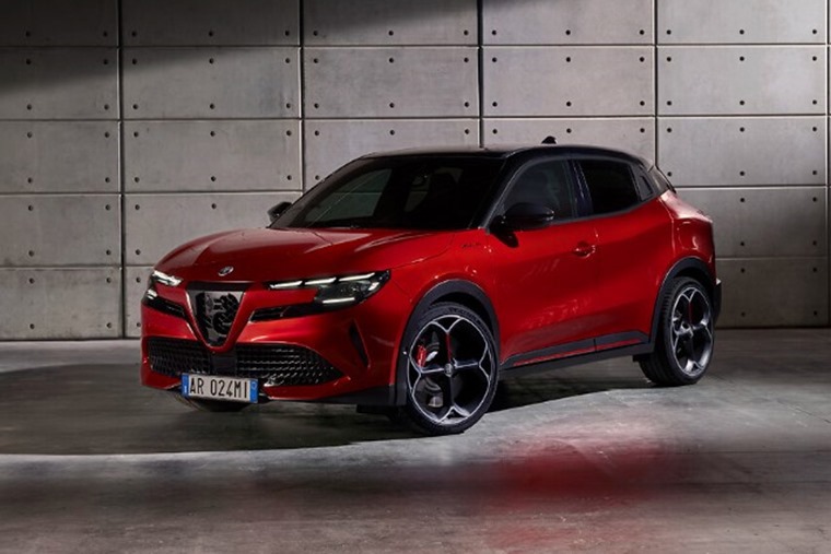 Alfa Romeo Milano renamed Junior: Brand&rsquo;s first EV revealed in full