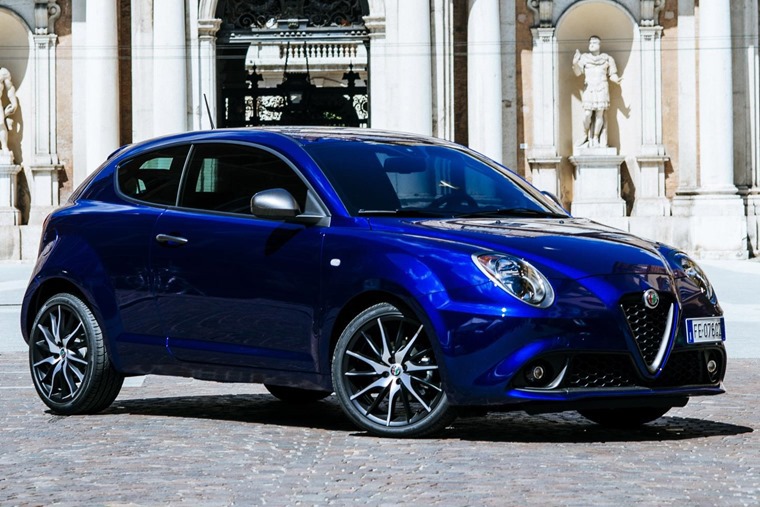 Alfa Romeo Mito gets new look and interior update
