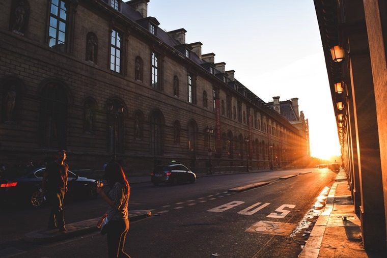 Top five tips on driving in dazzling low sun