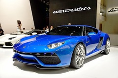 Lamborghini reveals first plug-in hybrid