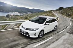 Toyota introduces new trim level for Auris