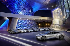 BMW delivers first i8 plug-in hybrid cars
