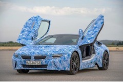 BMW reveals details of i8 plug-in hybrid