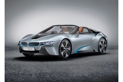 BMW introduces technology to link up with public transport