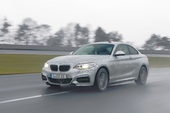 BMW demos self-driving high-speed slides