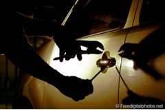 Police telling car crime victims to solve it themselves