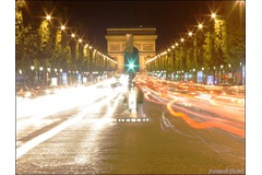 Paris car ban lifted after one day