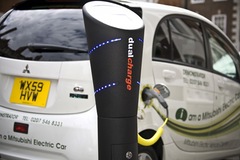 Robert Llewellyn: Change ahead for electric car charging, but we&rsquo;ve come so far already