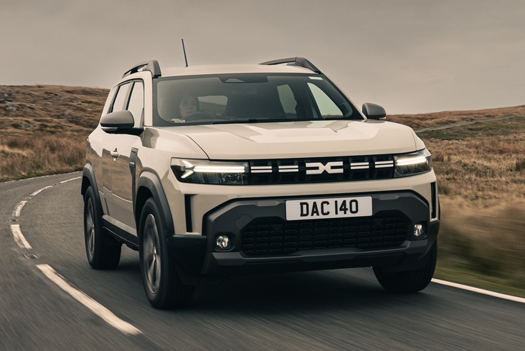 Dacia Duster White