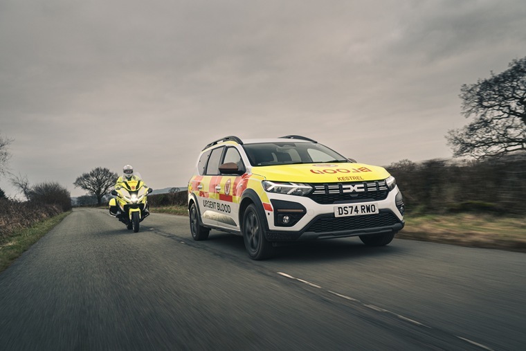 Dacia-Jogger-Helps-Blood-Bikes-Deliv
