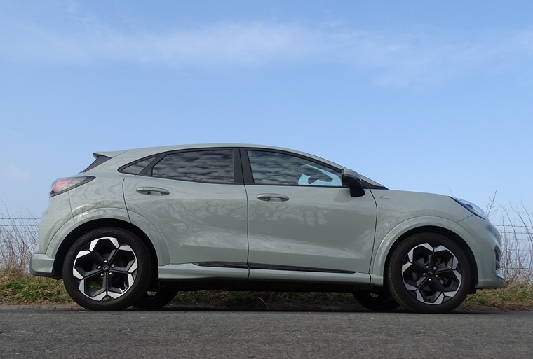 Ford Puma side profile