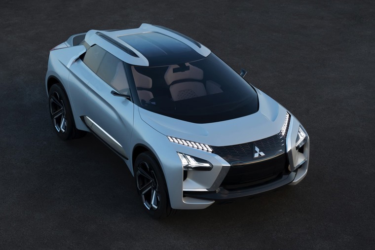 New pics and details of Mitsubishi e-Evolution concept