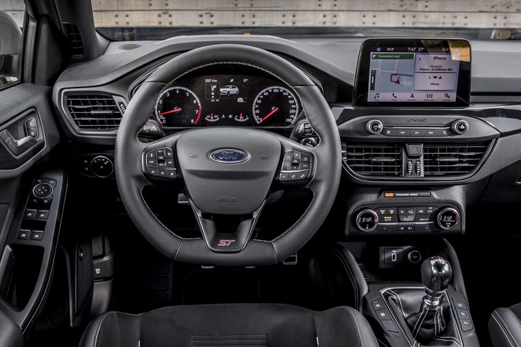 Ford Focus ST 2019 interior