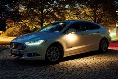 Ford puts the spotlight on pedestrians