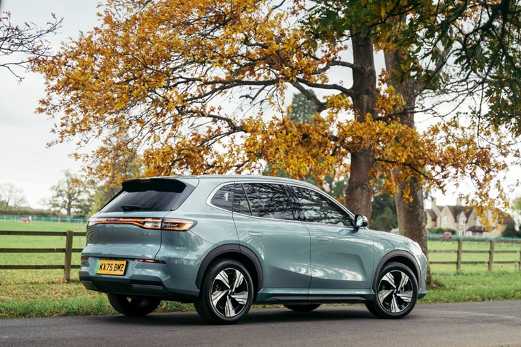 Geely EX5 rear