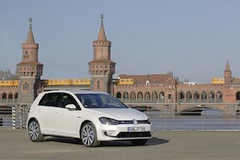 First chance to see the Volkswagen Golf plug-in hybrid in the UK