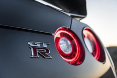 Video review: Nissan GT-R