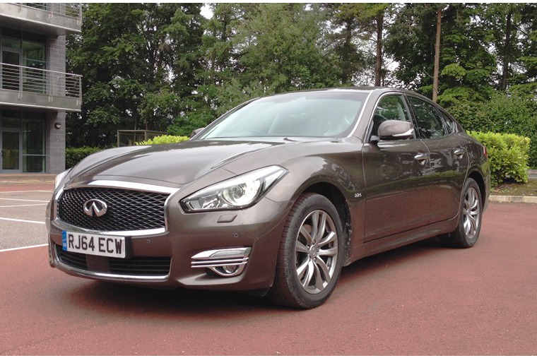 Review: Infiniti Q70 2.2d Premium Tech 2015