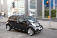 Peugeot Citroen to reconsider electric car partnership with Mitsubishi