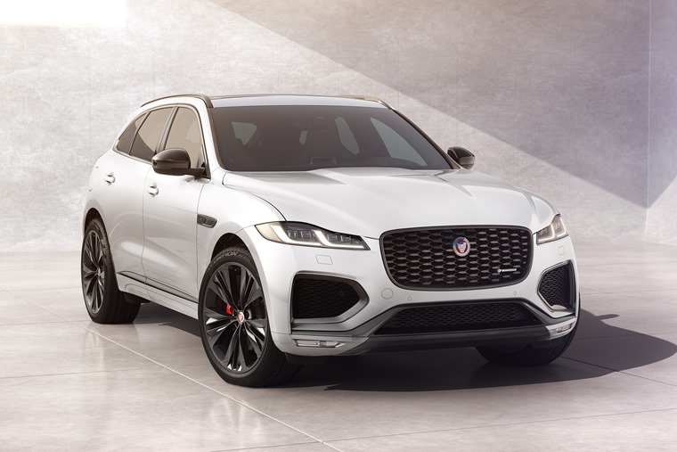 Jag_F-PACE_22MY_02_R-Dynamic_Black_Exterior_Front_3-4_110821-LEAD