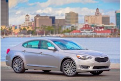 Kia ponders upmarket move