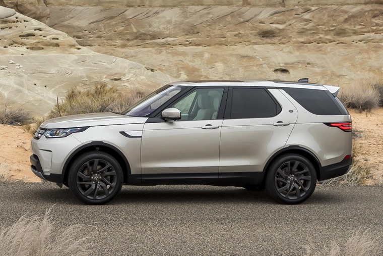 Land Rover Discovery off-roader