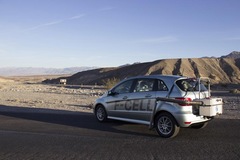 Hollywood stars defy Death Valley with hydrogen-fuelled car