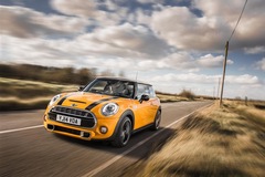 UK car manufacturing grows 3.5% in half year