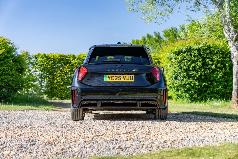 Mini John Cooper Works Electric 8