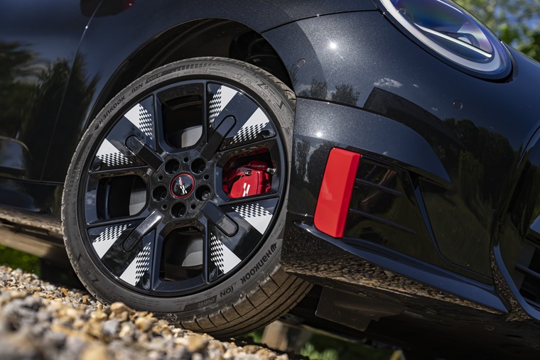 Mini John Cooper Works Electric wheels