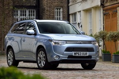 Mitsubishi launches new contract hire push for Outlander plug-in hybrid