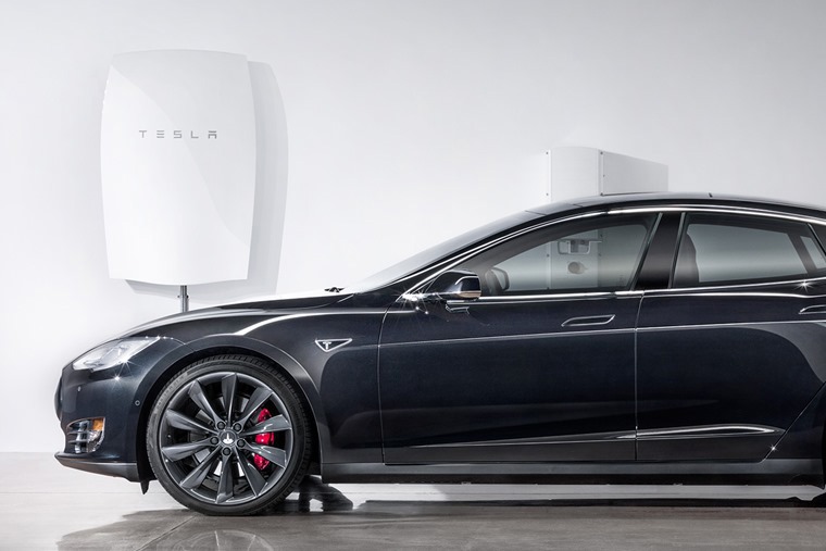 Tesla to sell batteries that power your home and business