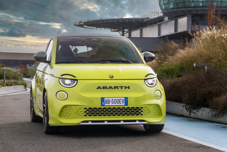 Abarth 500e now available to lease