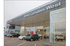 Consumers leading new car finance growth as businesses plod along