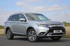 Mitsubishi Outlander range grows with addition of petrol model