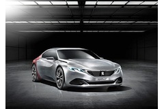 Peugeot reveals new Exalt plug-in hybrid concept