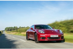 Robert Llewellyn: Porsche&rsquo;s hybrid is a combustion beast dolled up as a EV beauty