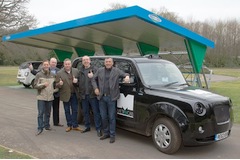 Cabbies test London&rsquo;s new electric range-extended taxi