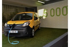 Renault collaborates with La Poste to explore EV advances