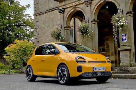 Renault Twingo Review | A small EV. One big personality.