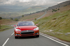 Tesla mulls patent giveaway