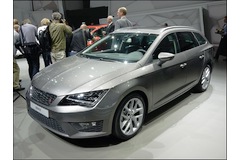 SEAT reveals most efficient Leon during estate premiere