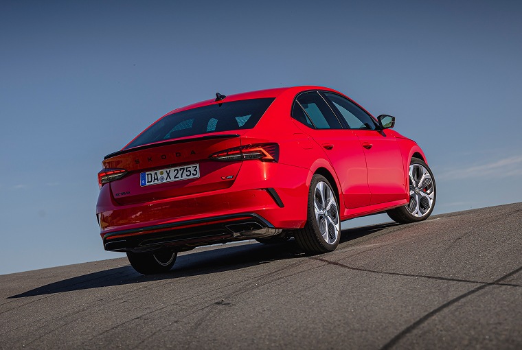 SKODA-1110_Leasingcom-Assets_June_Octavia-VRS_Image_2