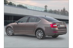 Top-spec Octavia L&amp;K hits British showrooms